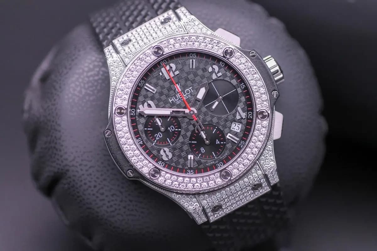 Hublot Big Bang 44mm - Facotry Diamoinds ICE OUT / Papers 2011