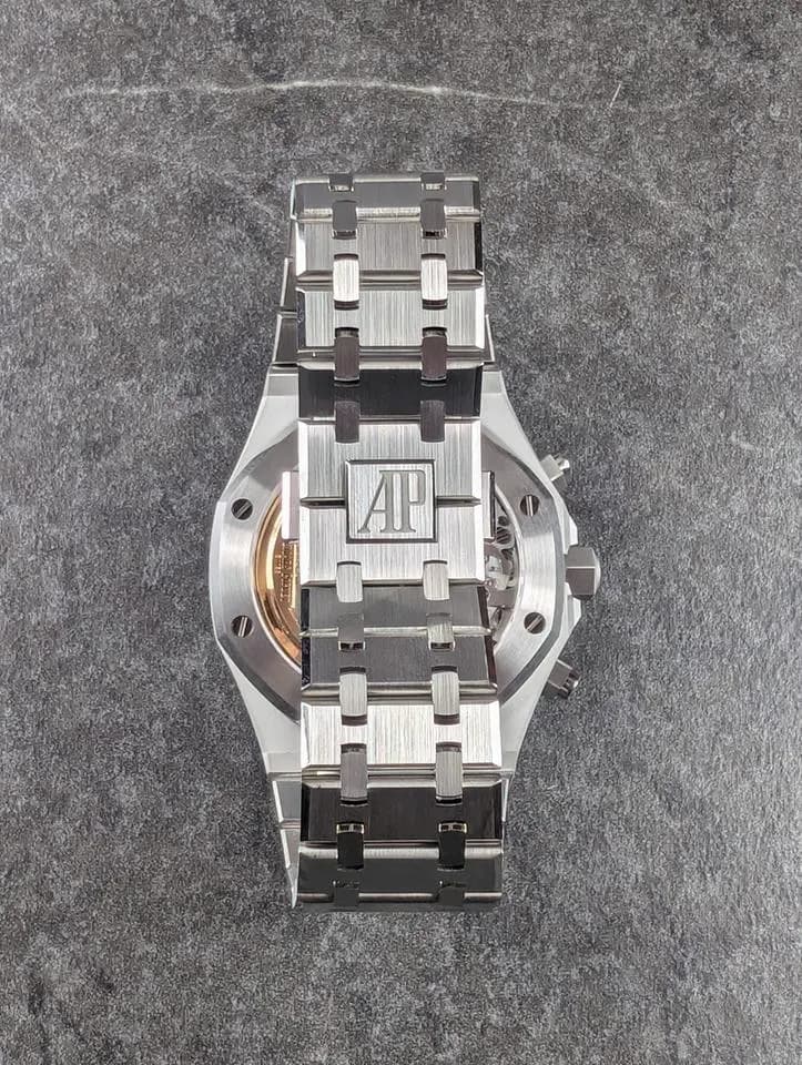 Audemars Piguet Royal Oak Chronograph full set, unworn