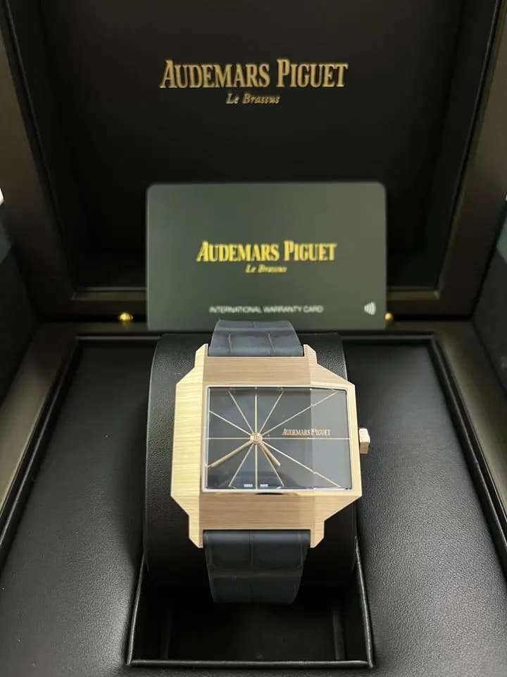 Audemars Piguet [re]master02 Limited Edition of 250 15240SG.OO.A347CR.01