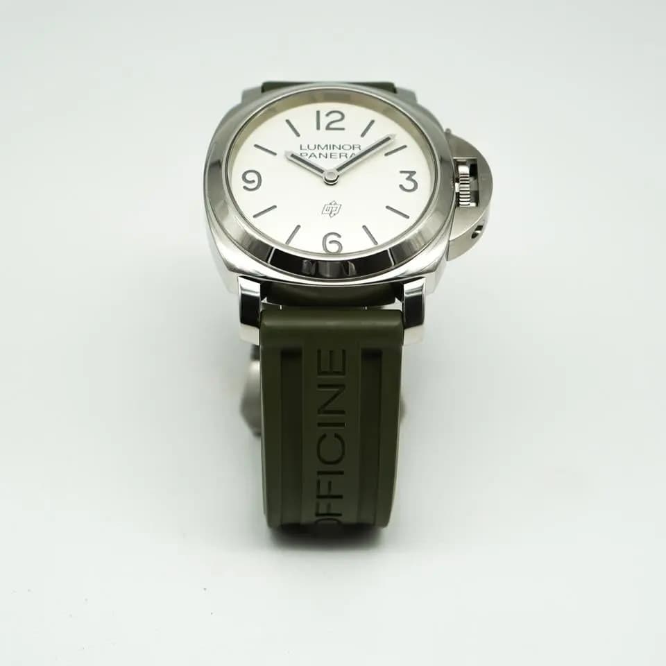 Panerai Luminor Base