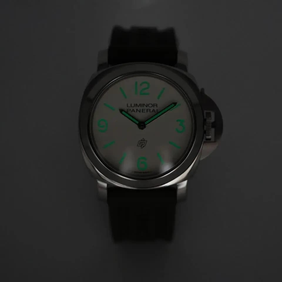 Panerai Luminor Base