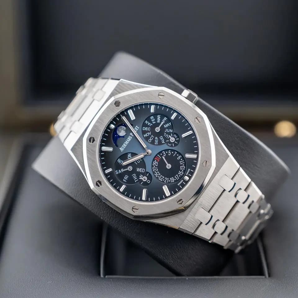 Audemars Piguet Royal Oak Titanium Perpetual Calendar Ultra-thin Limited, 1/200