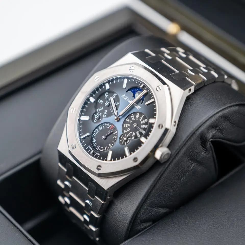 Audemars Piguet Royal Oak Titanium Perpetual Calendar Ultra-thin Limited, 1/200