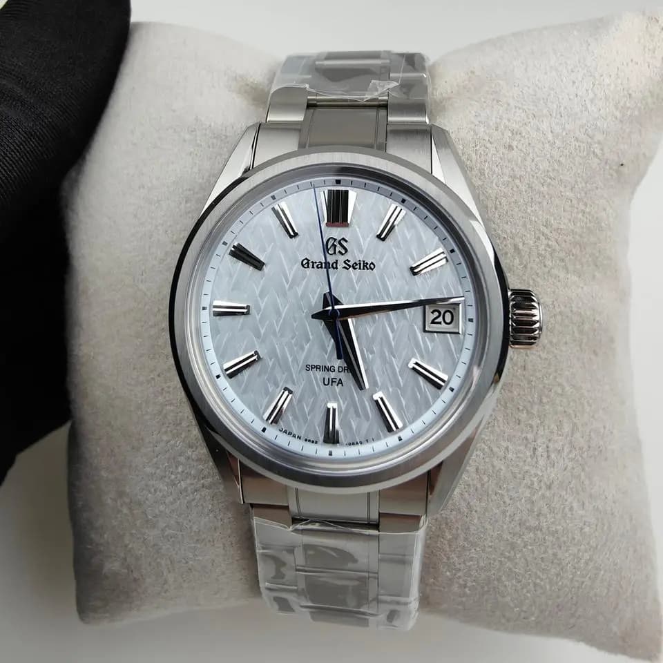 Grand Seiko Evolution 9 Collection Spring Drive Titanium automatic watch SLGB003