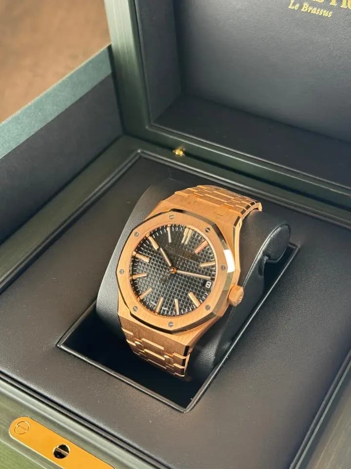 Audemars Piguet Royal Oak Complete Full Set Box & Papers 15510OR Black Dial