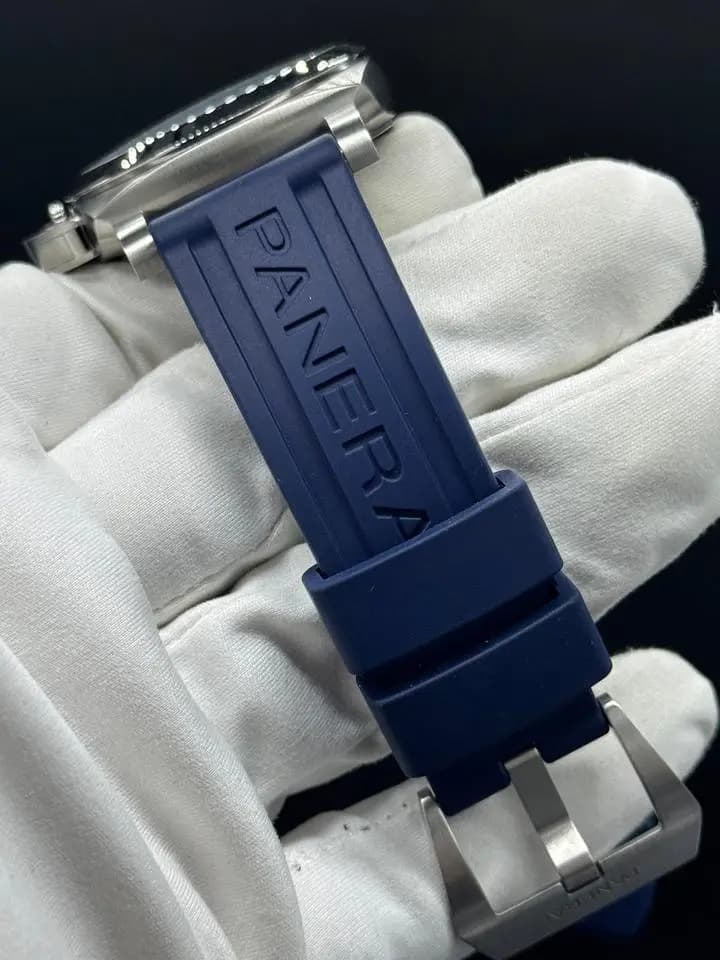 Panerai Luminor Quaranta Pam01370 2023 Rubber Strap Complete Box and Papers