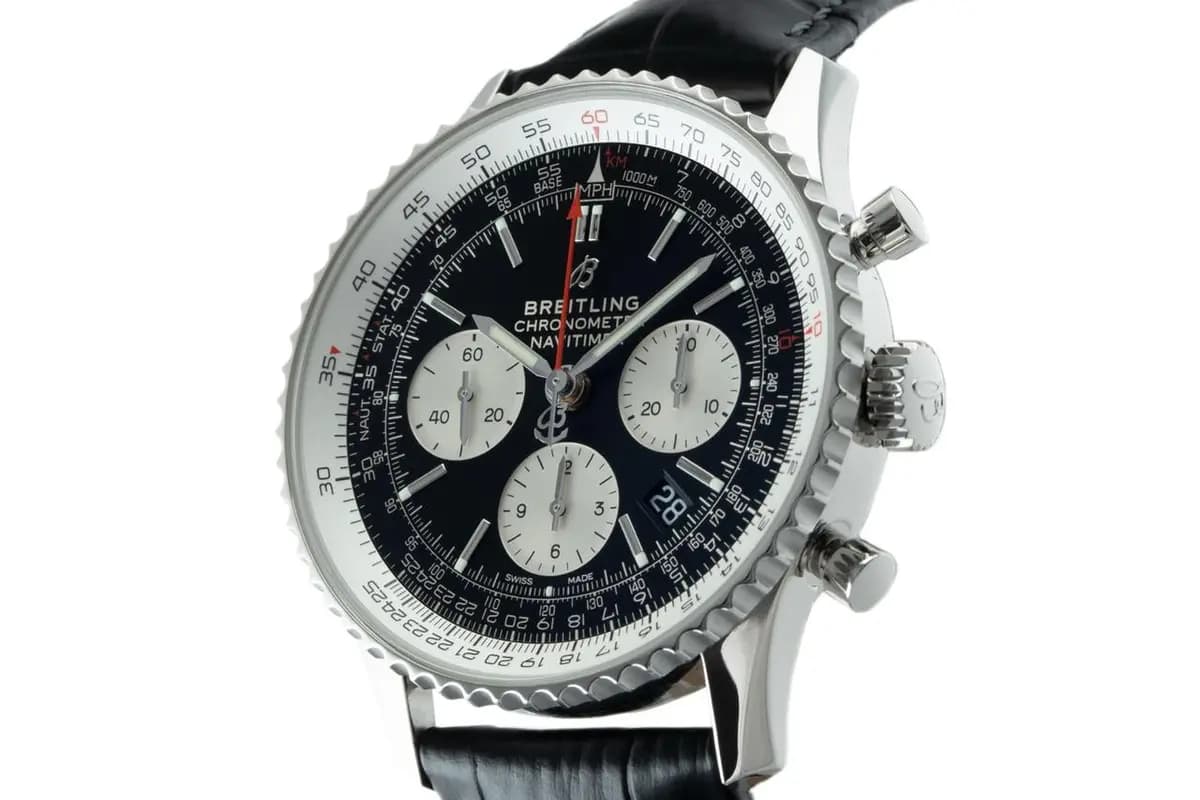 Breitling Navitimer 1 B01 Chronograph | AB0121211B1P1 | Very good condition | Black Dial | 43 mm | with Box and Papers