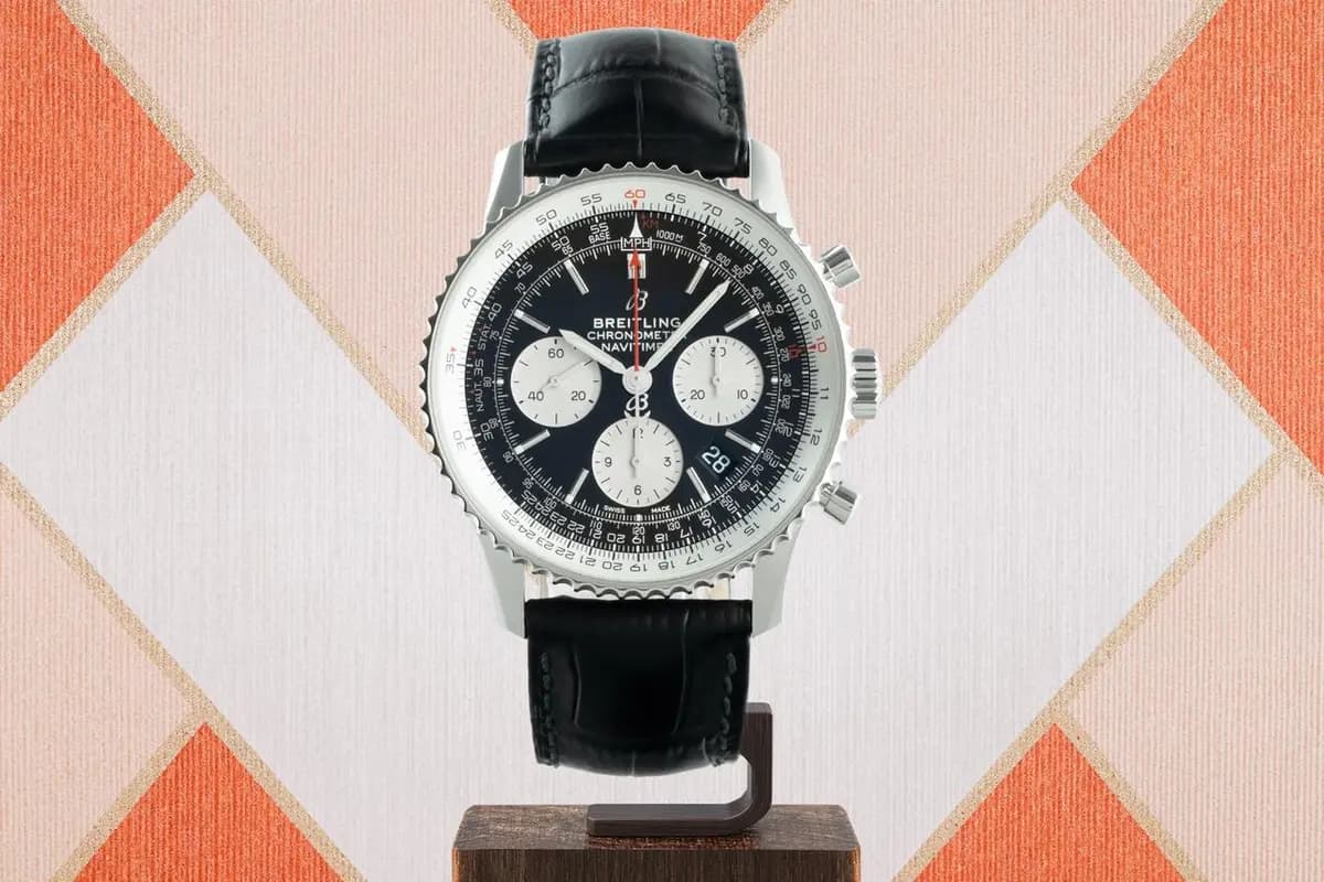 Breitling Navitimer 1 B01 Chronograph | AB0121211B1P1 | Very good condition | Black Dial | 43 mm | with Box and Papers