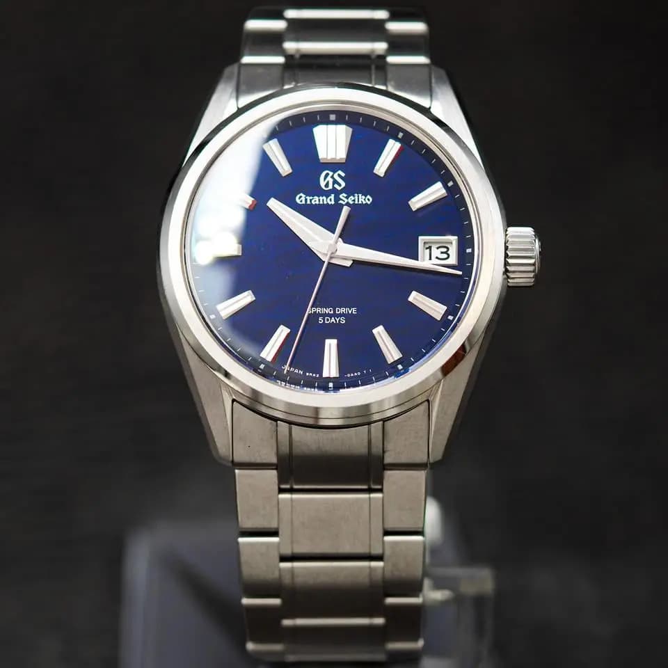 Grand Seiko Evolution 9 Collection Grand Seiko SLGA021 Lake Suwa Blue Spring Drive 5-Day