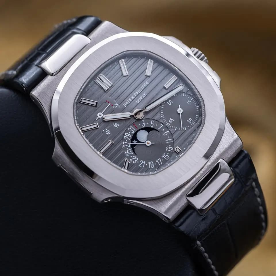 Patek Philippe Nautilus Moon Phase White Gold 40mm 5712G-001 - Full Set Complete Set