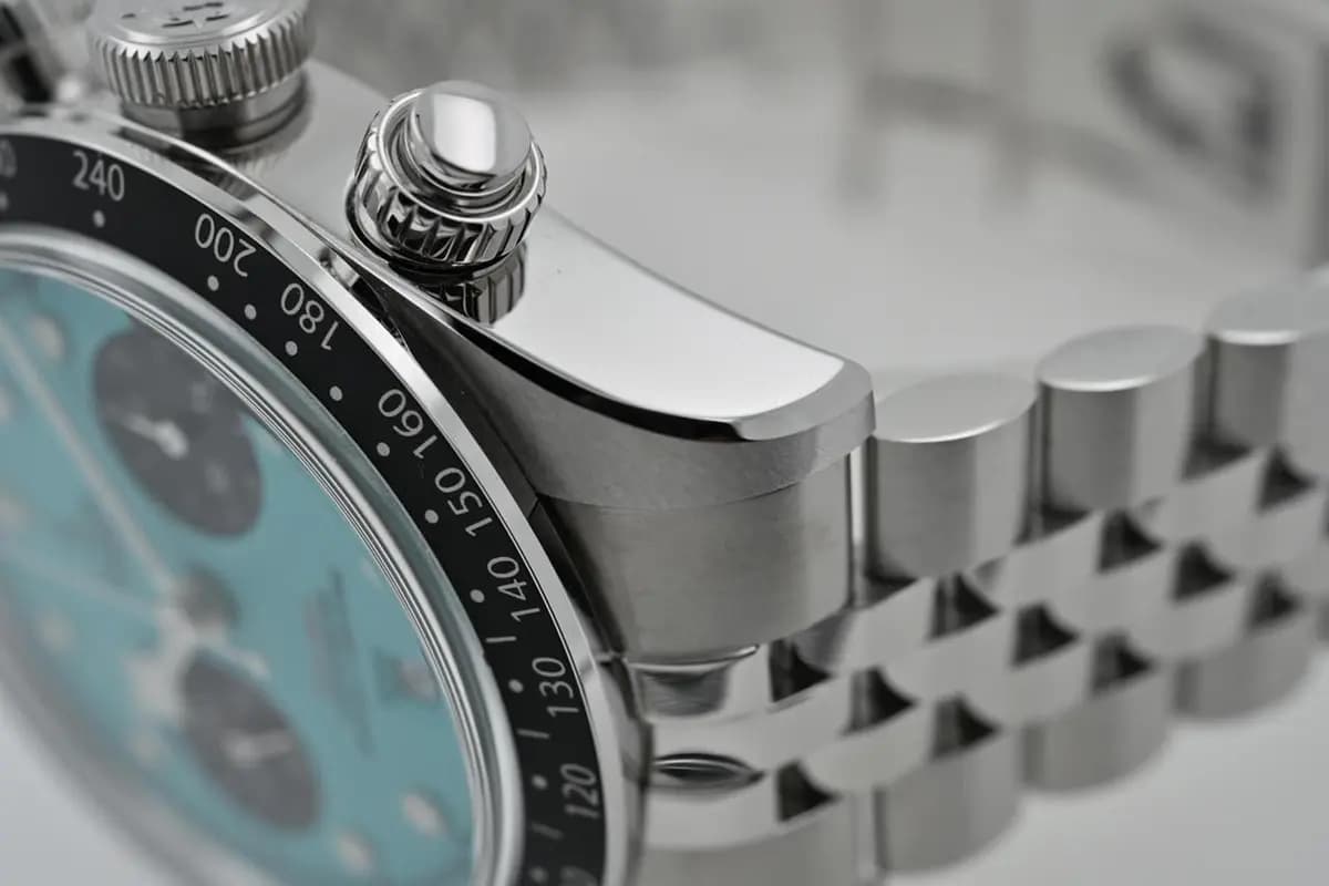 Tudor Heritage Black Bay Chronograph 79360N Tiffany Flamingo Blue Dial