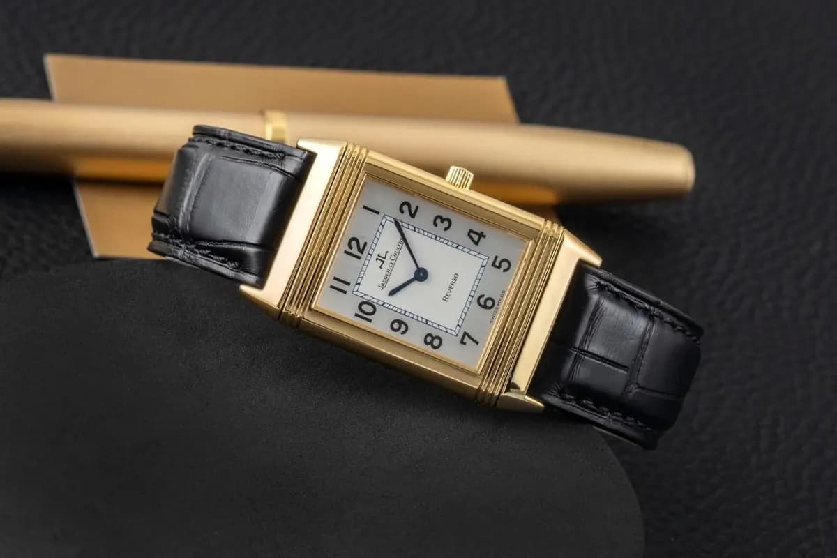 Jaeger-LeCoultre Reverso 18k (0.750) Gold Quartz Ladies' Watch Ref. 250.1.09 Classic