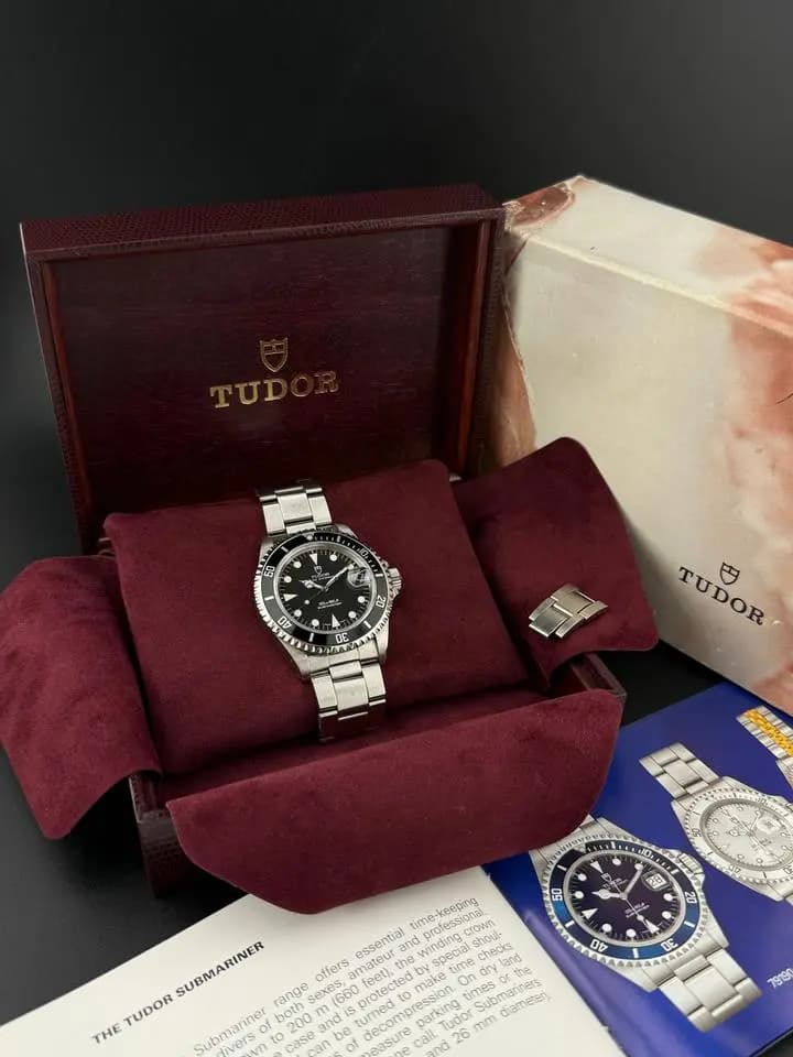 Tudor Submariner 40mm, Excellent Condition – Collector’s Box & Booklet Set