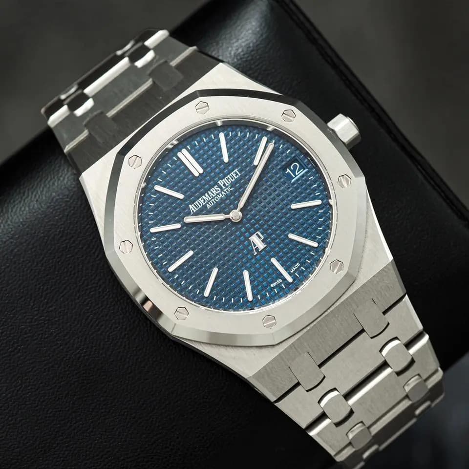Audemars Piguet Royal Oak Jumbo Audemars Piguet Royal Oak “Jumbo” Extra-Thin 16202ST Blue