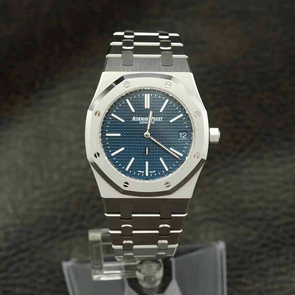 Audemars Piguet Royal Oak Jumbo Audemars Piguet Royal Oak “Jumbo” Extra-Thin 16202ST Blue