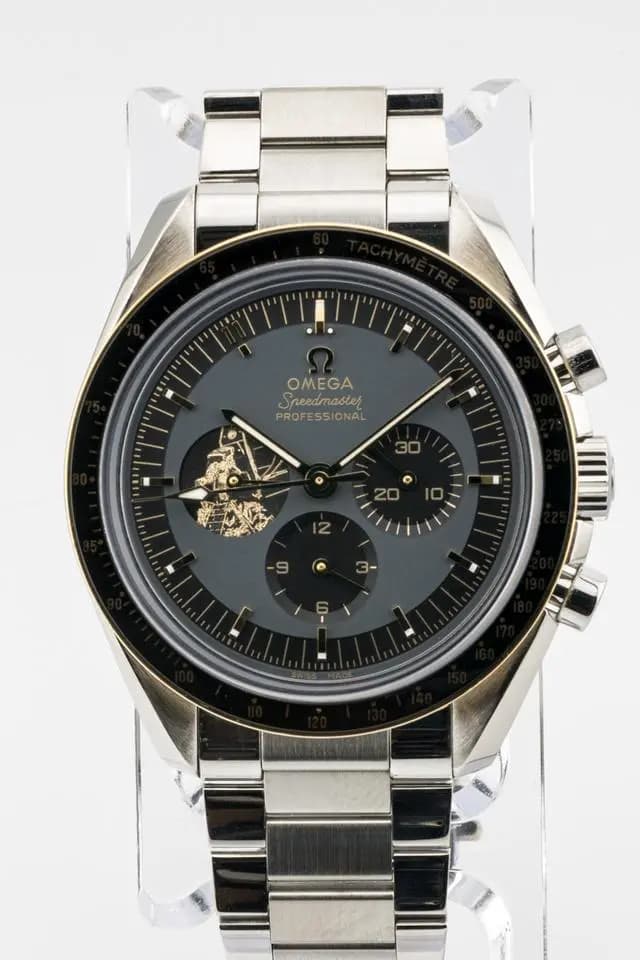 Omega Speedmaster Professional Moonwatch Apollo 11 Case ~42mm | Wrist ~17.8cm | Watch