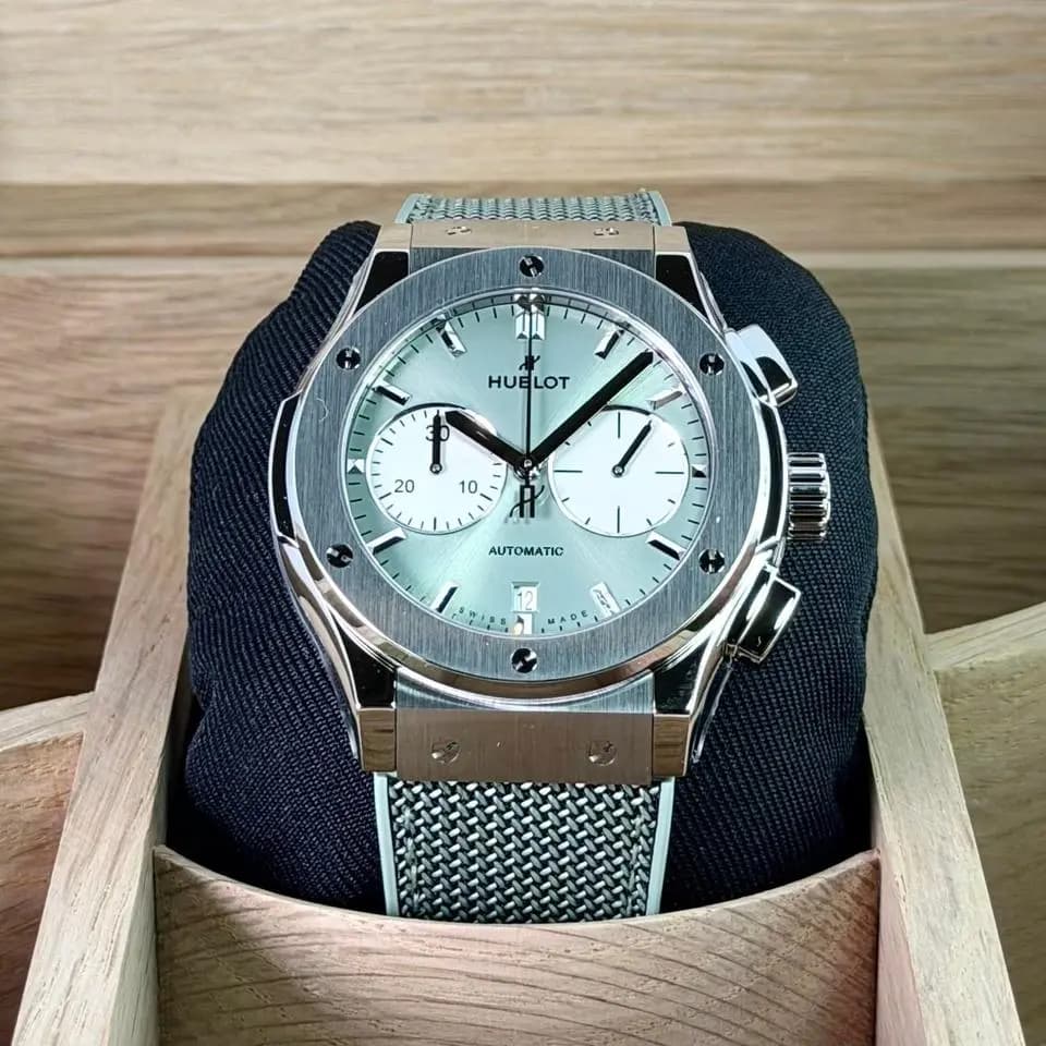 Hublot Classic Fusion Chronograph Titanium 45 mm - 521.NX.891G.NR - Sage Green