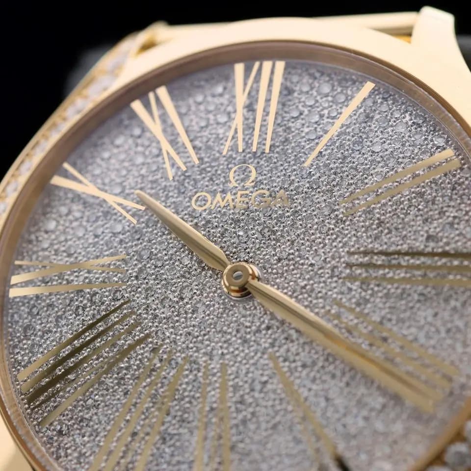 Omega De Ville Trésor, Moonshine‑Gold, Snow-Setting 768 Diamanten, Ref. 428.55.36.60.99.002, 2022, B+P