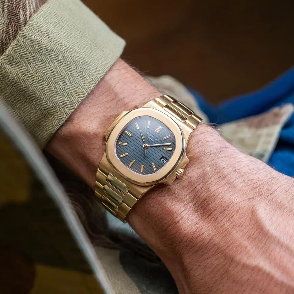 Patek Philippe Nautilus 3800/1J 18k Yellow Gold Blue Dial