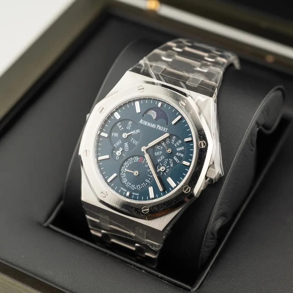 Audemars Piguet Royal Oak Ultra Thin Perpetual Calendar 26586IP Satin-brushed titanium case platinum bezel