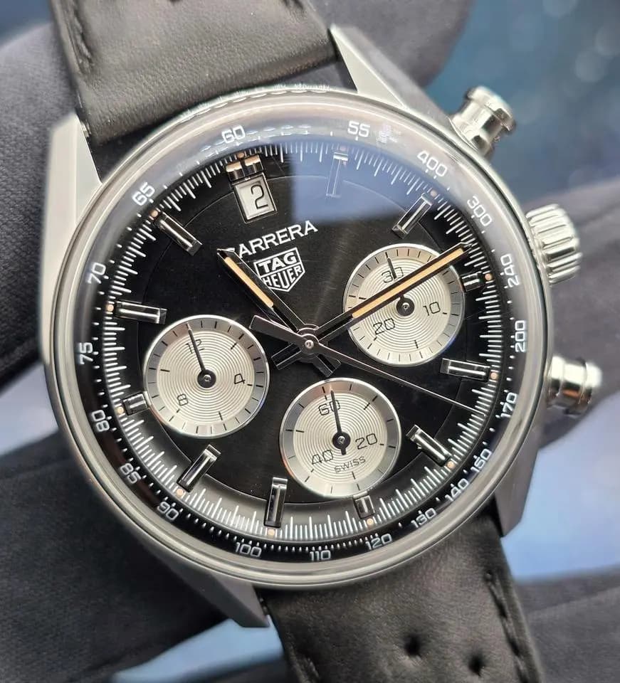 TAG Heuer Carrera Chronograph CBS2210 Glassbox 39mm Black Dial Chronograph Excellent
