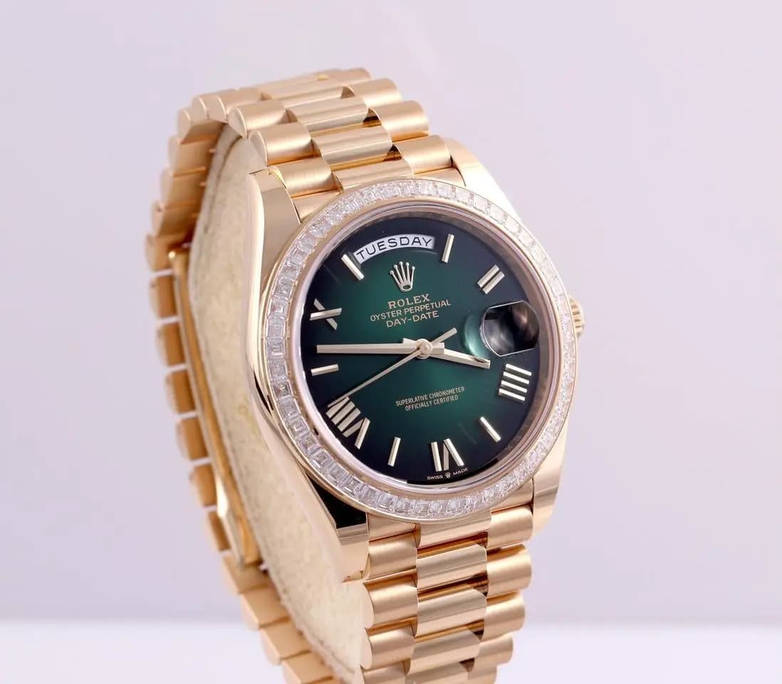 Rolex Day-Date 40 Green Ombré Diamond Bezel Full Set 228398TBR