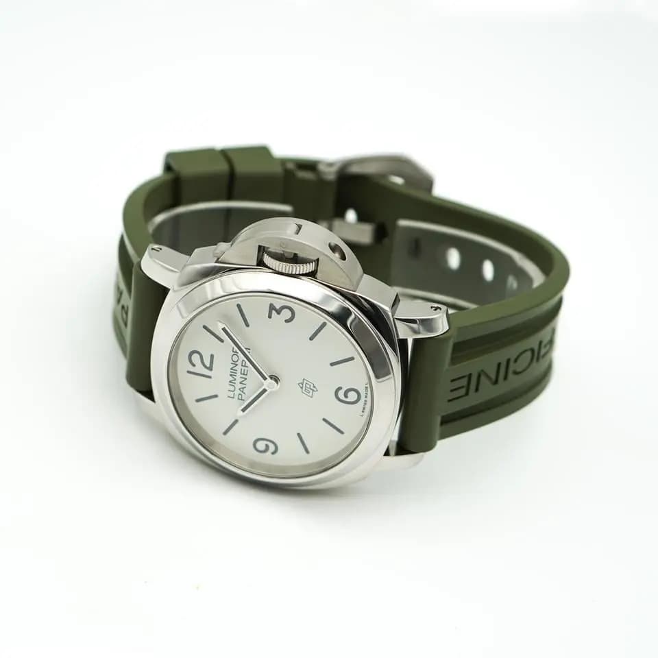 Panerai Luminor Base