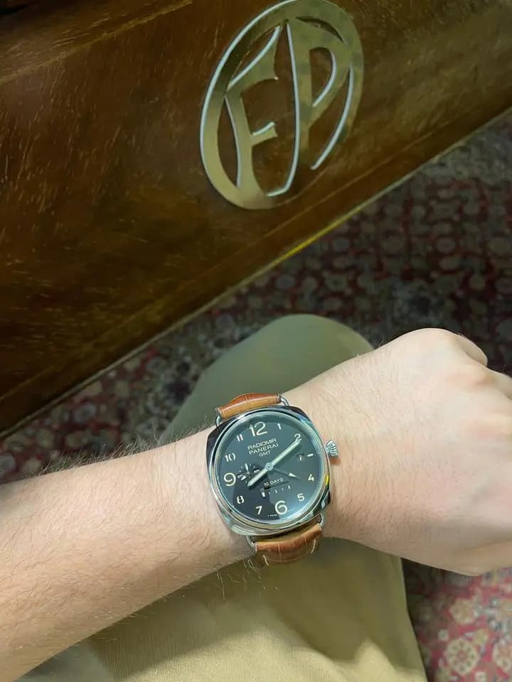 Panerai LIMITED 35 pieces RADIOMIR ISTAMBUL 10 DAYS GMT AUTOMATIC PAM00555
