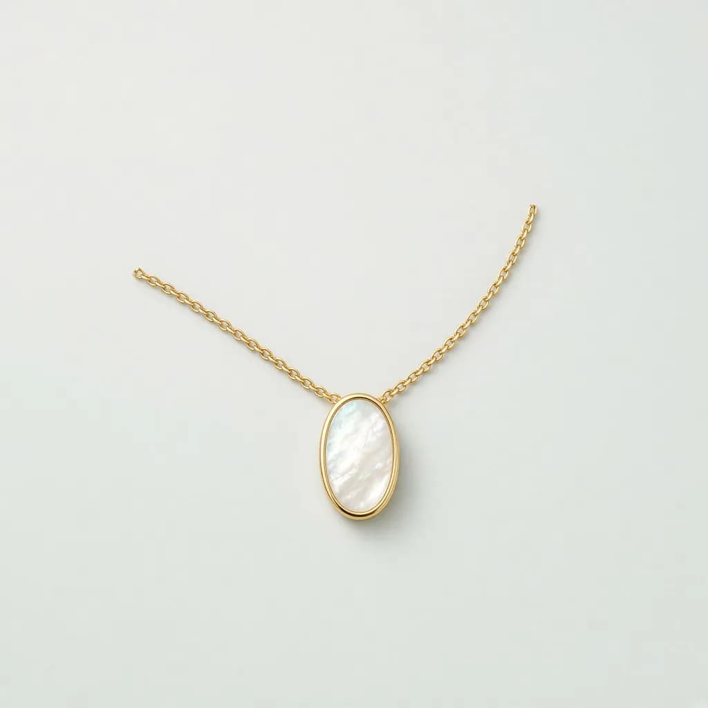 Kendra Scott Elisa Gold Pendant Necklace in Ivory Mother-of-Pearl